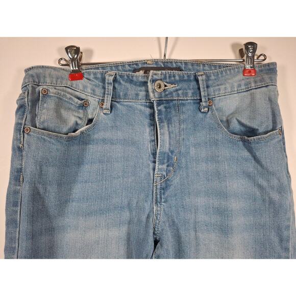 Levi's Demi Curve Classic Rise Straight Women's sz 10 30x30 Blue Light Wash Jean - Picture 2 of 5